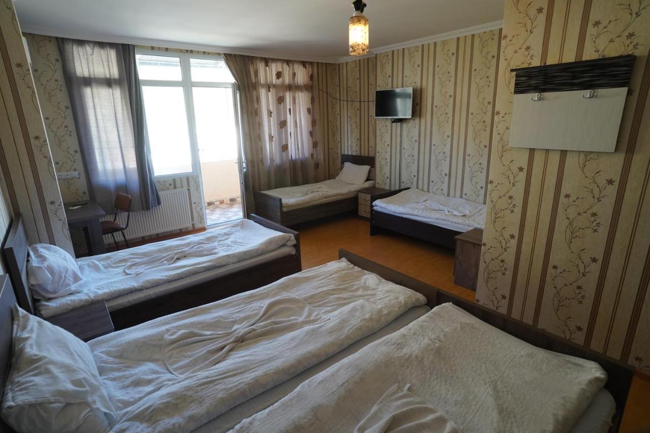 Imperator 1 Hotel Кутаиси Екстериор снимка